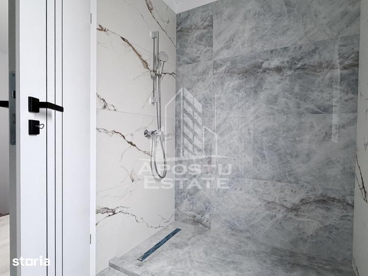 Casă cu 5 camere cu Teren 217 Mp în Ronaț