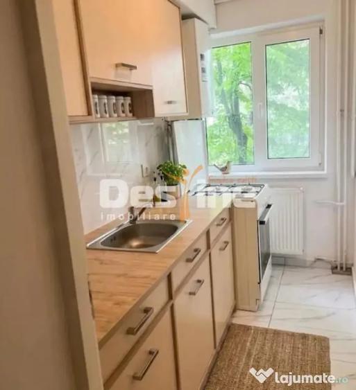 Inchiriem apartament cu 3 camere - 1