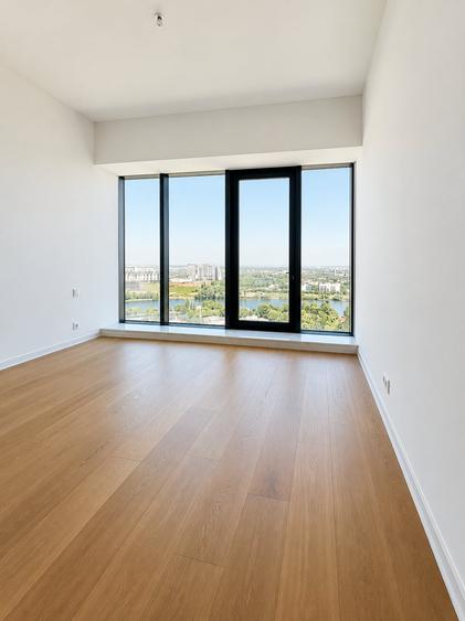 Penthouse cu 8 camere în Barbu Văcărescu