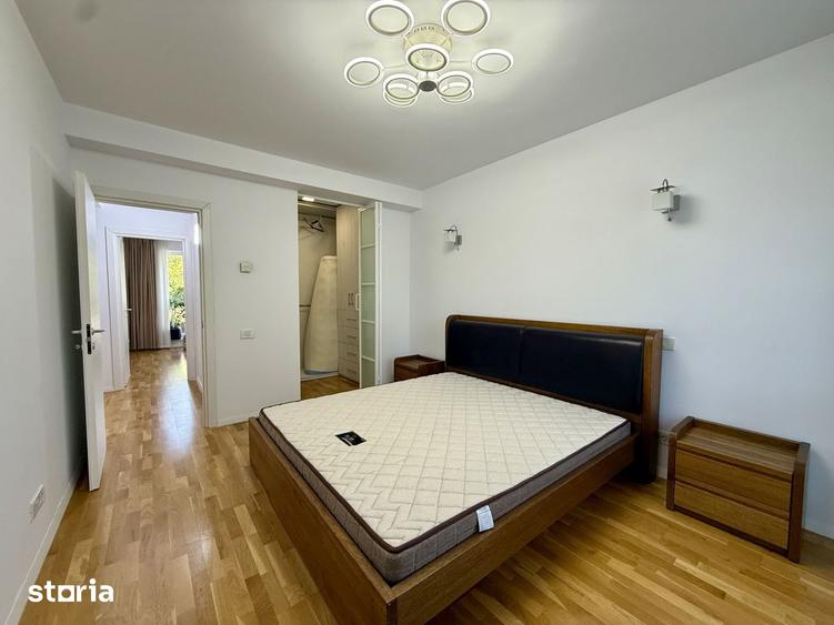 Casă cu 5 camere cu Teren 60 Mp în Central