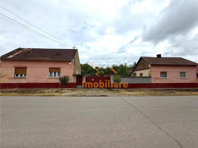 Casă cu 3 camere cu Teren 975 Mp în Sântimreu
