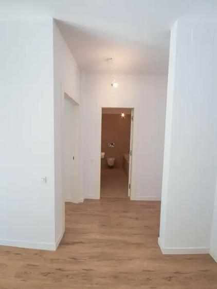 Penthouse cu 3 camere decomandat în Theodor Pallady