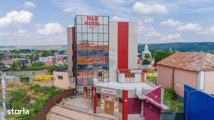 Spațiu comercial, de 1,855 mp, în Central