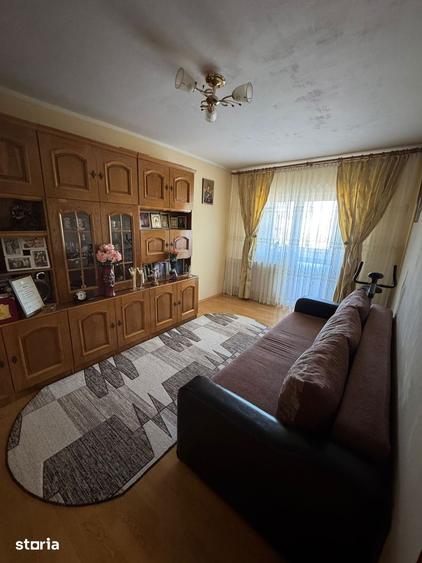 Apartament cu 2 camere decomandat în Crihala