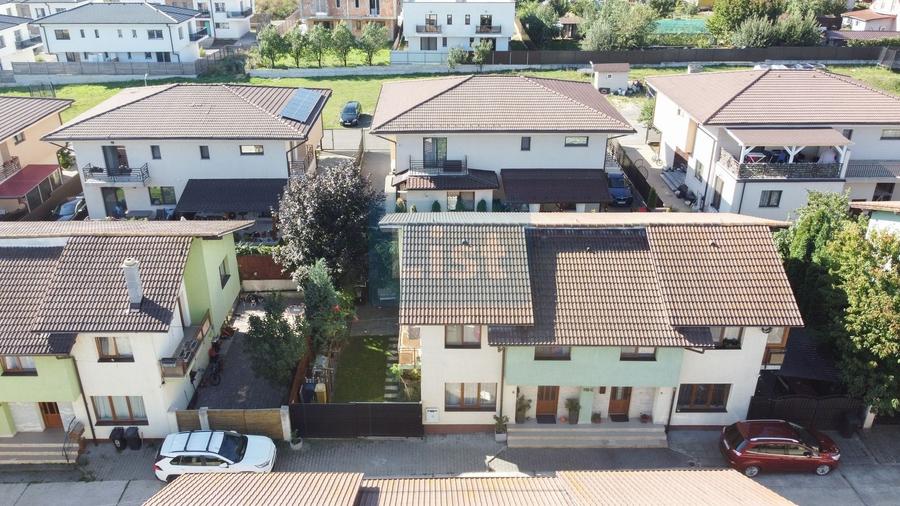 Duplex cu 4 camere cu Canalizare în Florești