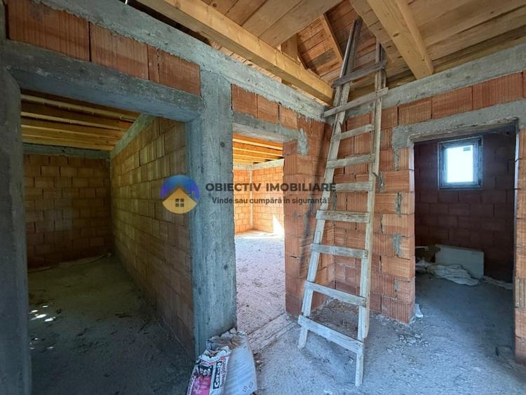 Casă individuală cu 3 camere cu Teren 1400 Mp în Ciritei