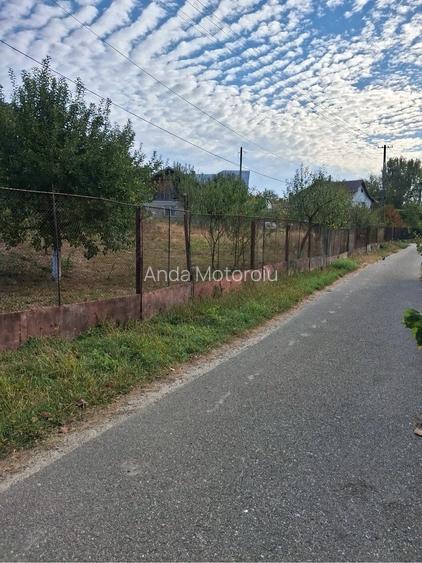 Teren intravilan-750 mp-com. Cocorastii-Mislii (Prahova)-la 18 km de Ploiesti