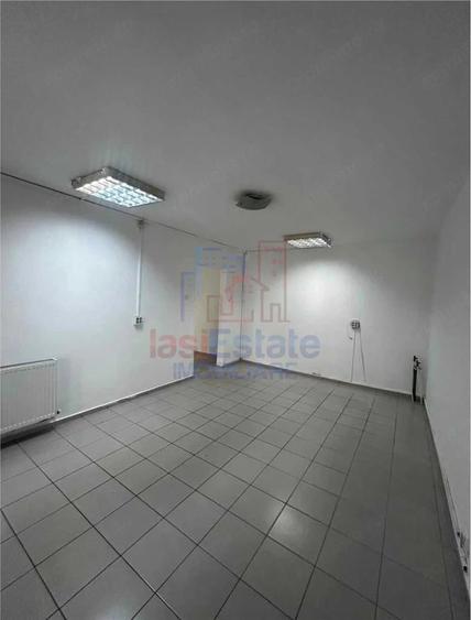 Apartament cu 2 camere semidecomandat în Filiași