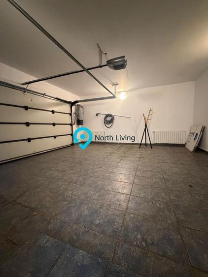 Duplex cu 6 camere cu Canalizare în Central
