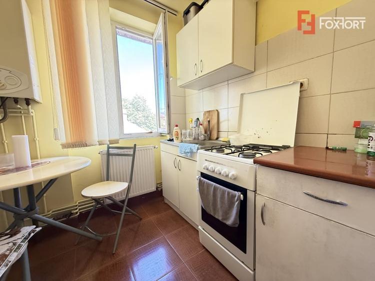 Apartament cu 2 camere semidecomandat, mobilat în Complex Studențesc
