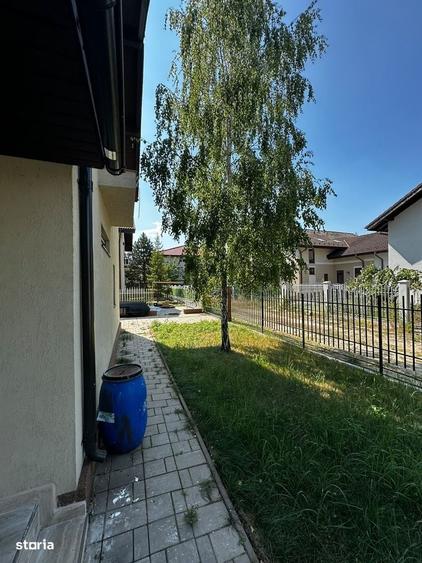 Casă cu 4 camere cu Teren 483 Mp în Corbeanca
