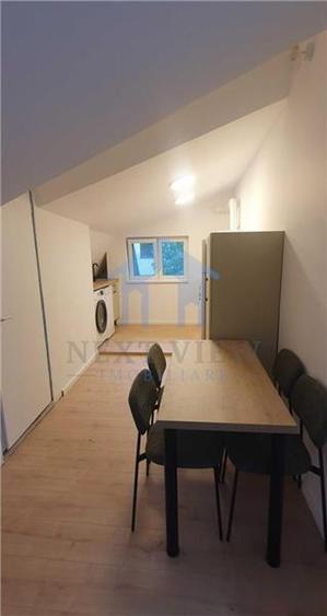 Apartament cu 3 camere decomandat în Zorilor