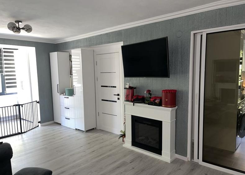 Apartament cu 2 camere decomandat în Malul Mureșului