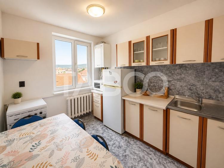 Apartament cu 2 camere semidecomandat, mobilat în Semicentral
