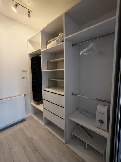 Apartament cu 3 camere decomandat în Floreasca