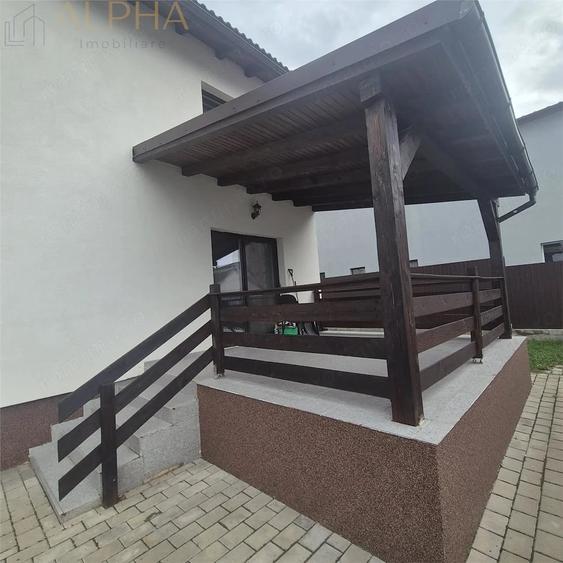 Casă cu Teren 500 Mp în Cetății