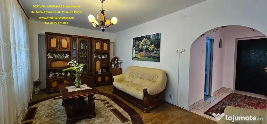 Apartament cu 3 camere decomandat în Calea Romanului