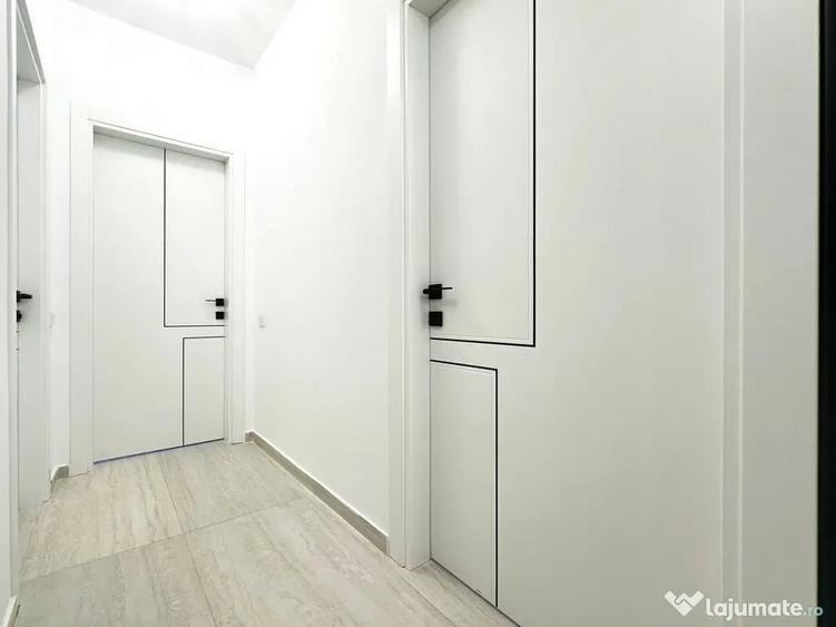 Apartament cu 3 camere decomandat în Titan