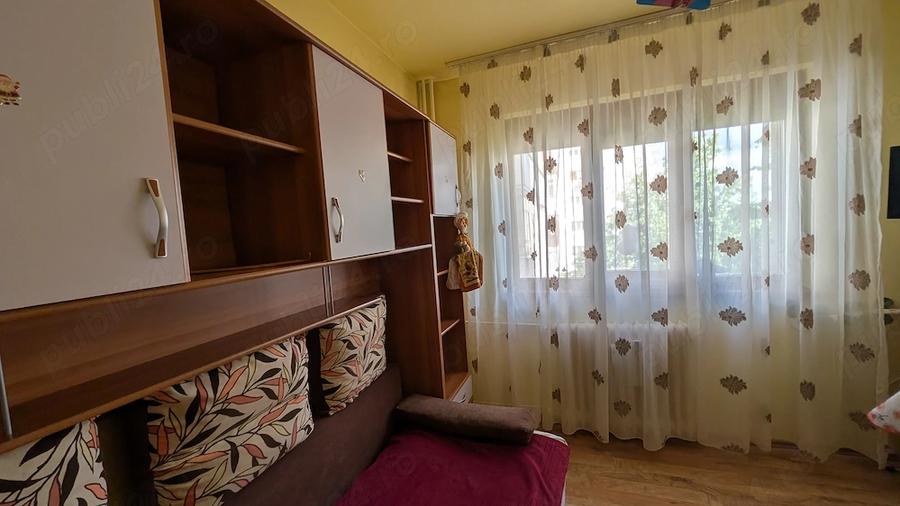 Apartament cu 3 camere decomandat în Nord