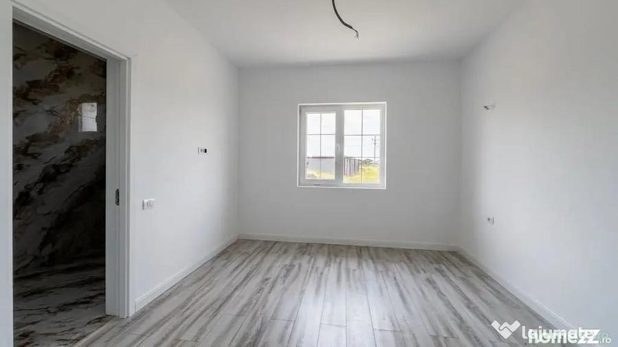 Casă cu 3 camere cu Teren 260 Mp în Central