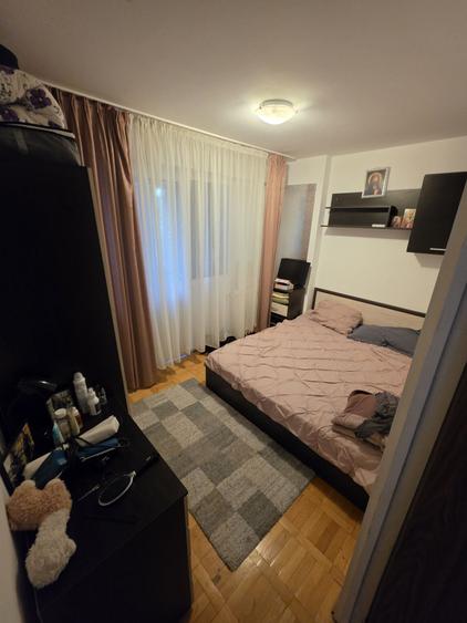 Apartament cu 2 camere semidecomandat în Apusului