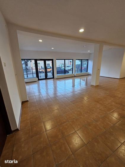 Casă cu 4 camere cu Teren 450 Mp în Podu Roș