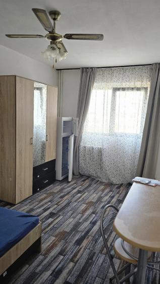 Garsonieră semidecomandată în Mircea cel Bătrân