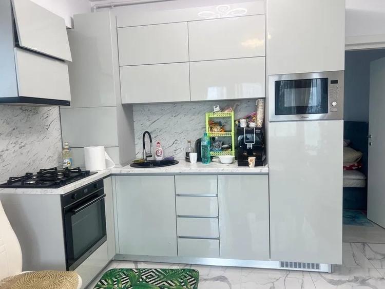 Apartament cu 2 camere, mobilat în Central