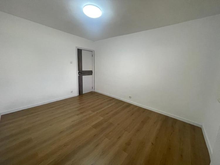 Apartament cu 2 camere decomandat în Valea Rosie