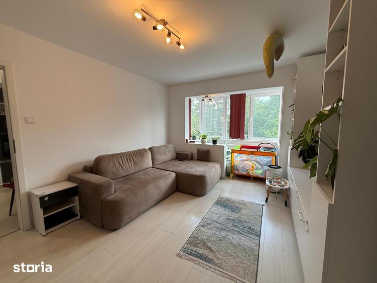 Apartament cu 2 camere decomandat în Astra