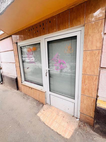 Spațiu comercial, de 23 mp, în Central