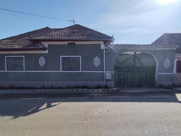 Casă cu 3 camere cu Teren 851 Mp în Păuca