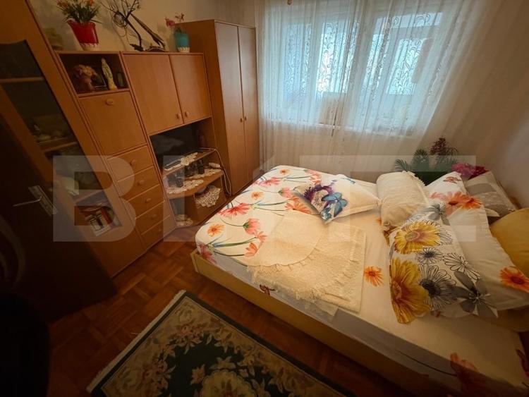 Apartament cu 3 camere decomandat, mobilat în Minerul