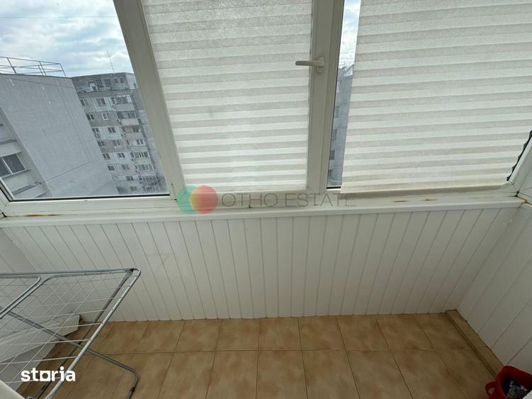Apartament cu 2 camere semidecomandat, mobilat în Tei