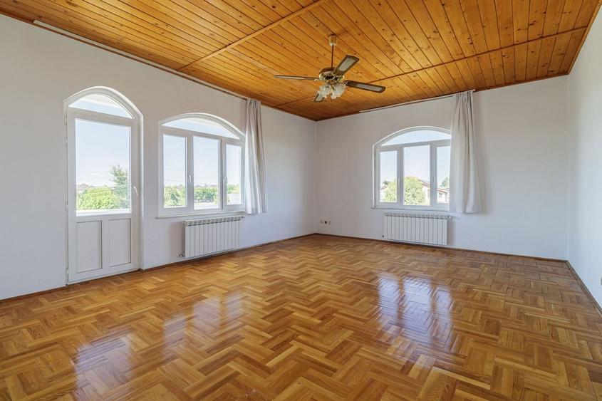 Casă individuală cu 11 camere cu Piscina în Corbeanca