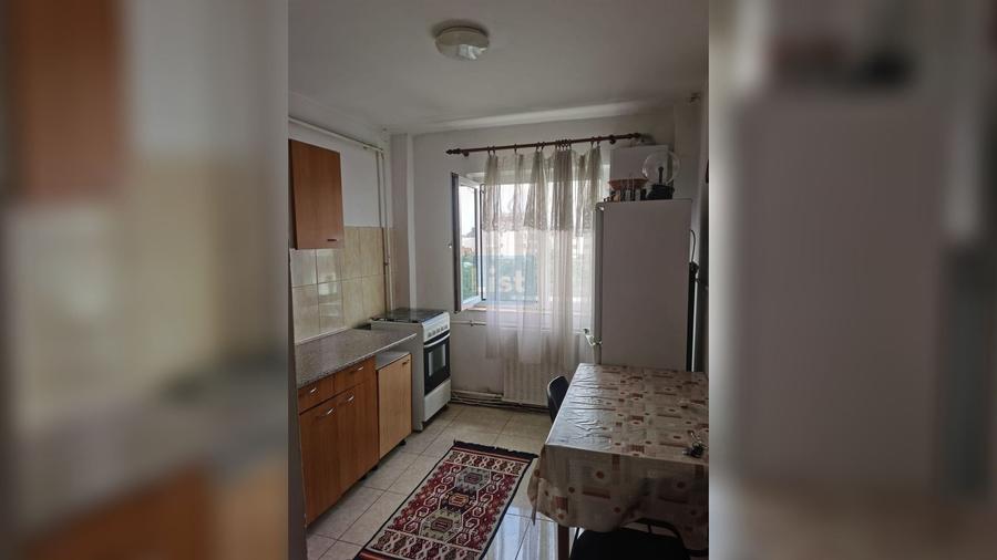 Apartament cu 3 camere decomandat în Mărăști