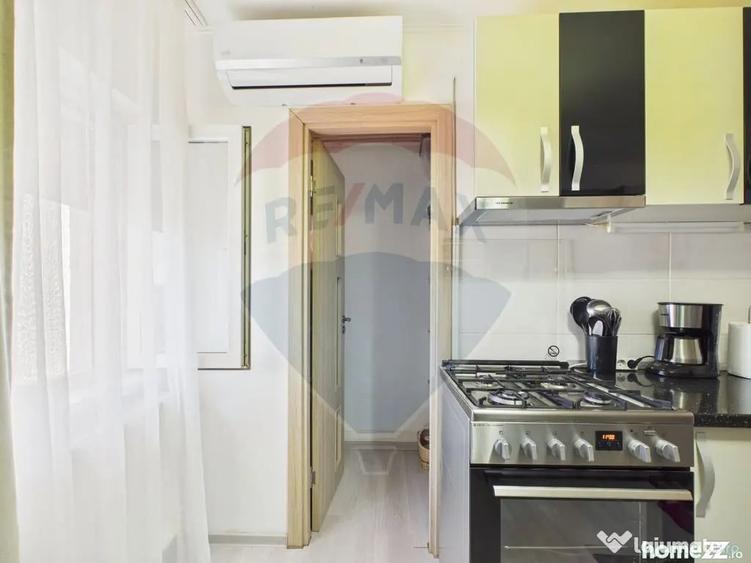 Apartament cu 4 camere decomandat în Colentina