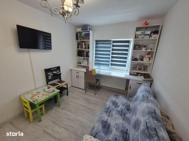 Apartament cu 3 camere în Buzaului