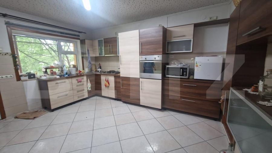 Casă individuală cu 4 camere cu Canalizare în Bartolomeu