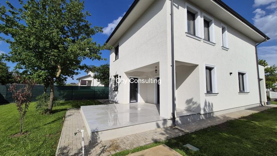 Casă individuală cu 4 camere cu Teren 515 Mp în Exterior Nord