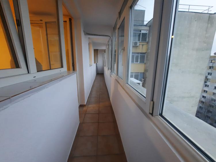Apartament cu 3 camere decomandat în Doamna Ghica