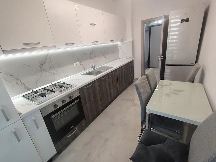 Apartament cu 2 camere decomandat în Titan