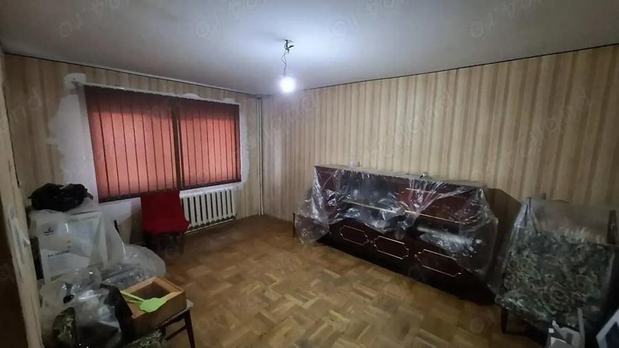 Apartament cu 4 camere decomandat în Gară