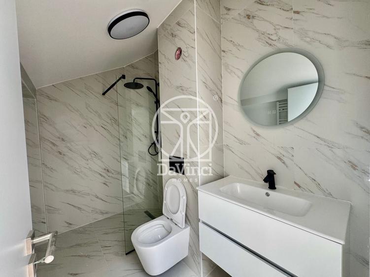 Apartament cu 4 camere semidecomandat în Exterior Vest