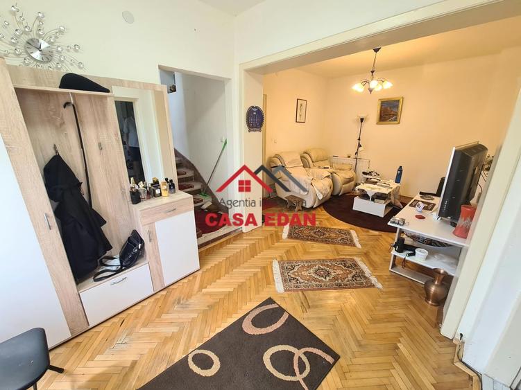 Casă cu 3 camere cu Teren 164 Mp în Câmpina