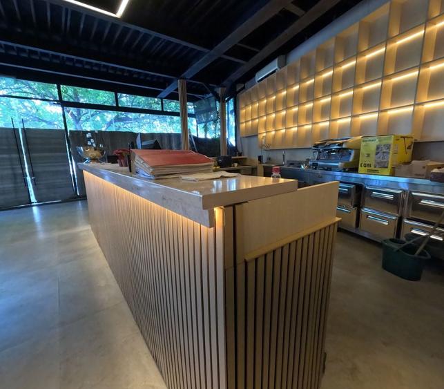 Spațiu comercial, de 501 mp, în P-ța Muncii