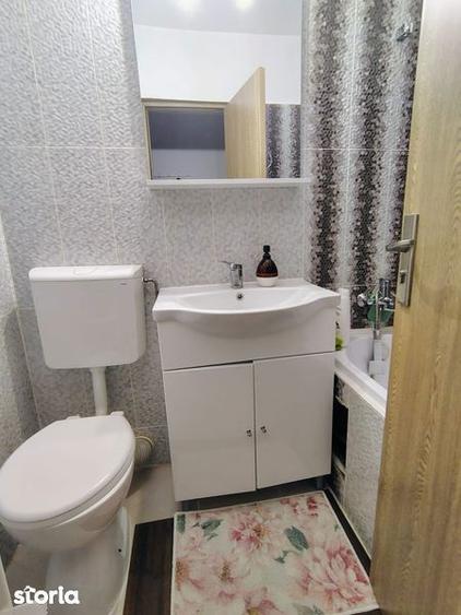 Apartament cu 3 camere în Micro 14