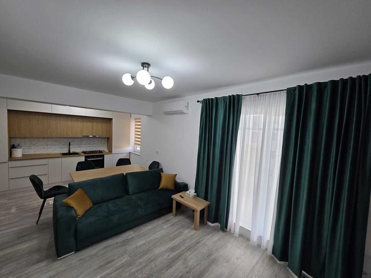 Apartament cu 2 camere decomandat în Central