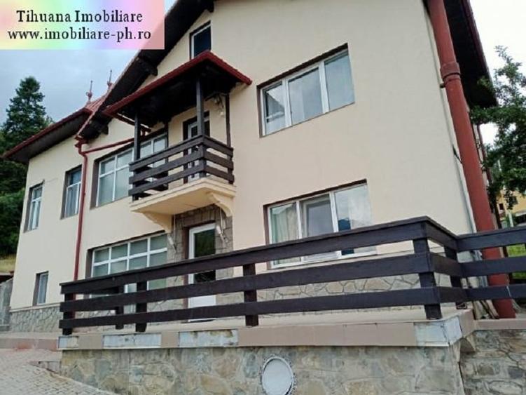 Casă individuală cu 6 camere cu Canalizare în Bușteni