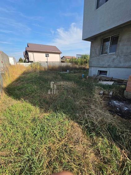 Casă individuală cu 4 camere cu Canalizare în Central